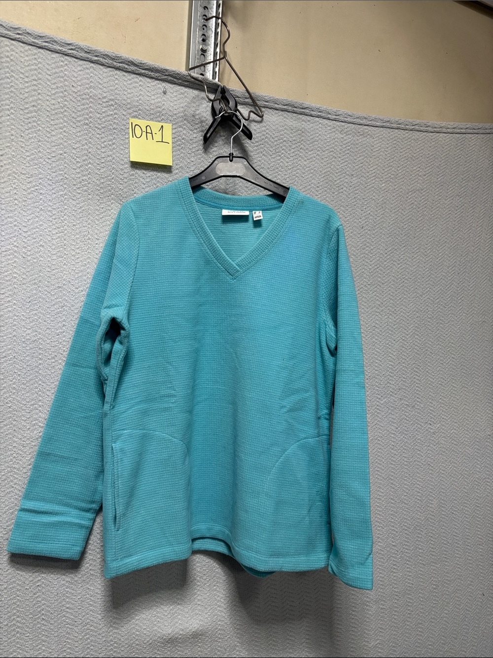 D&CO Small long sleeve top